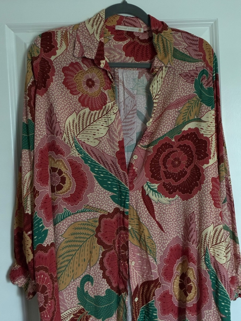 Touche Collection Floral Print Top in Deep Rose and Pink